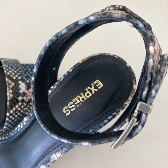 Express Animal Print Blue Peep Toe Ankle Strap Heels Sz 8 - Picture 4 of 8